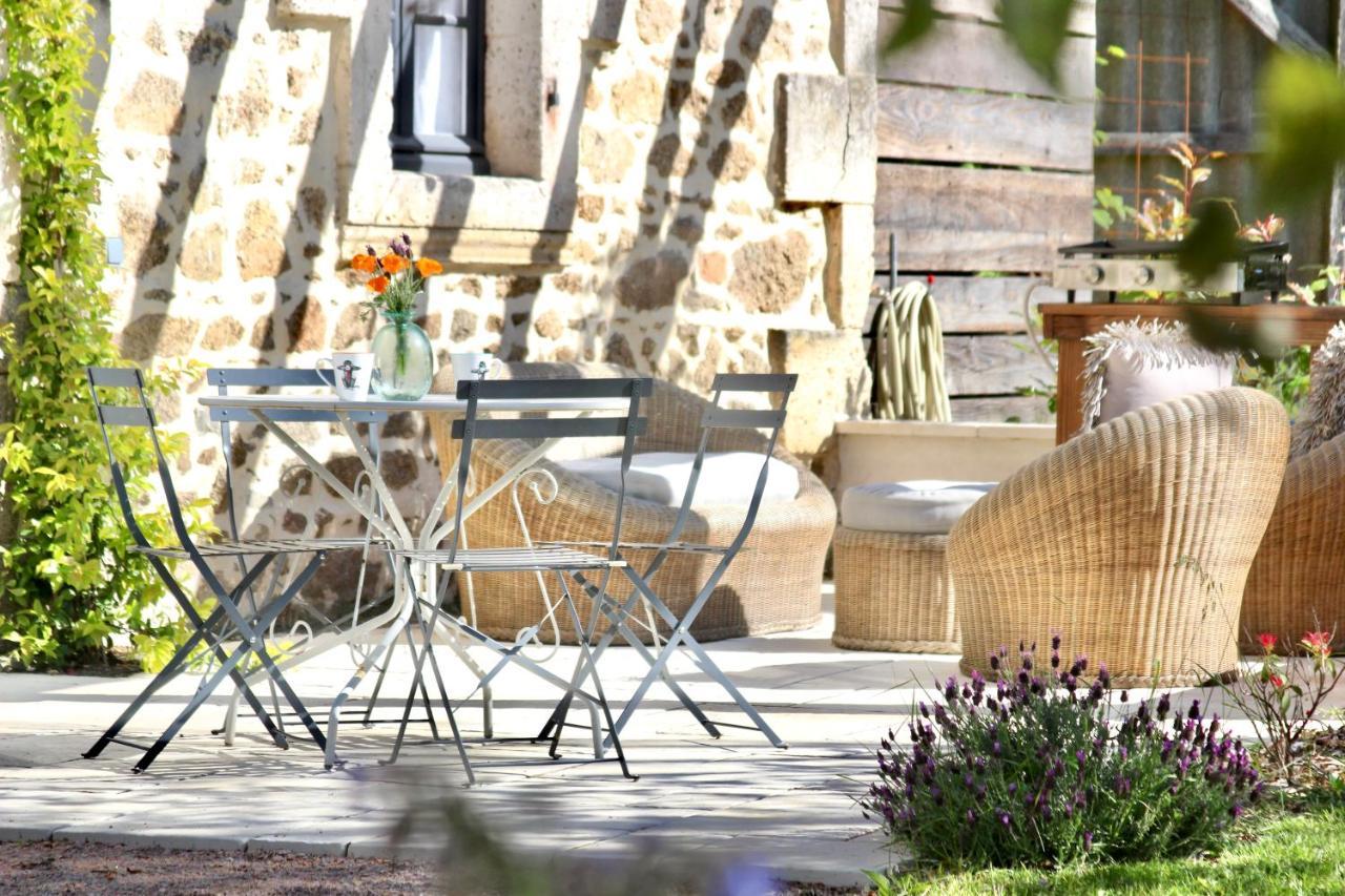 La Chataigne Villa Piegut-Pluviers Exterior photo