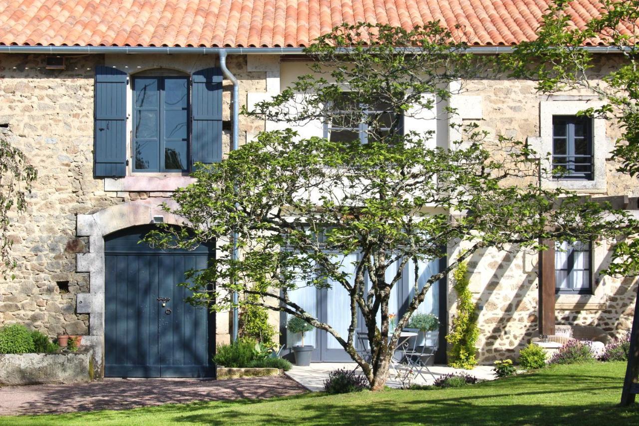 La Chataigne Villa Piegut-Pluviers Exterior photo